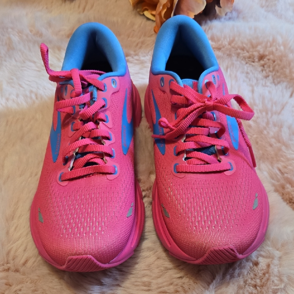 Brooks Pink and Blue Women's Sneakers